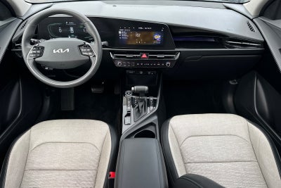 2023 Kia Niro SX