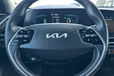 2024 Kia Niro SX
