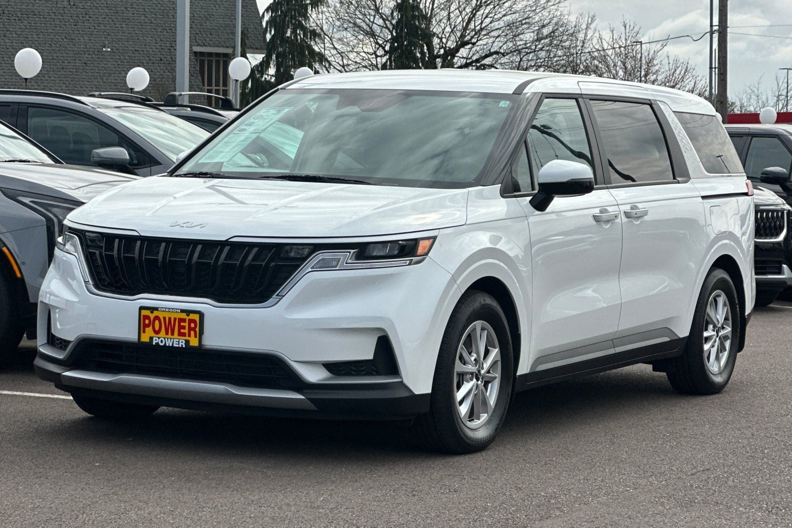 2024 Kia Carnival LX