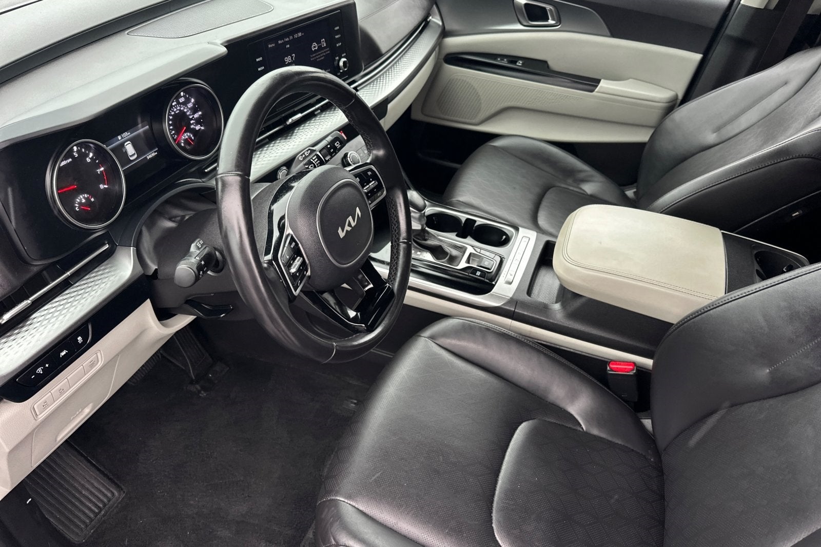 2022 Kia Carnival LXS