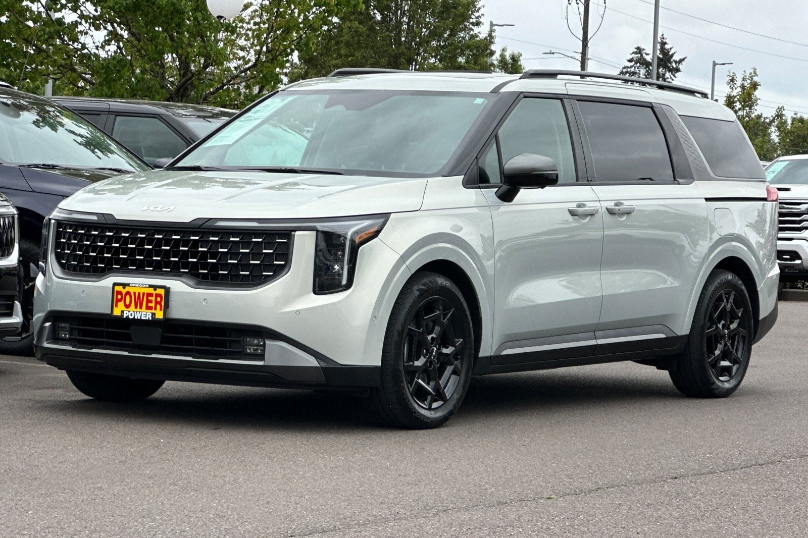 2025 Kia Carnival SX