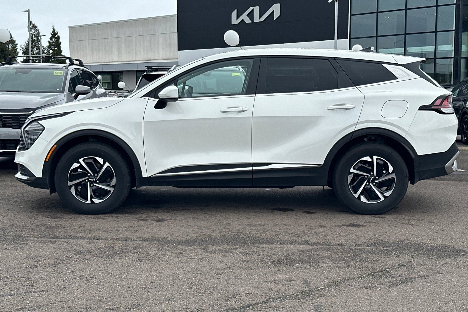 2025 Kia Sportage Hybrid LX