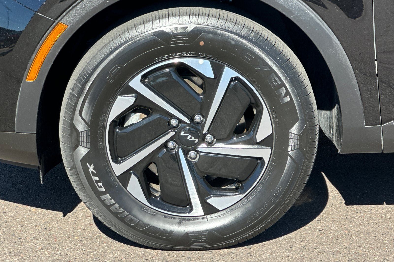 2024 Kia Sportage Hybrid LX