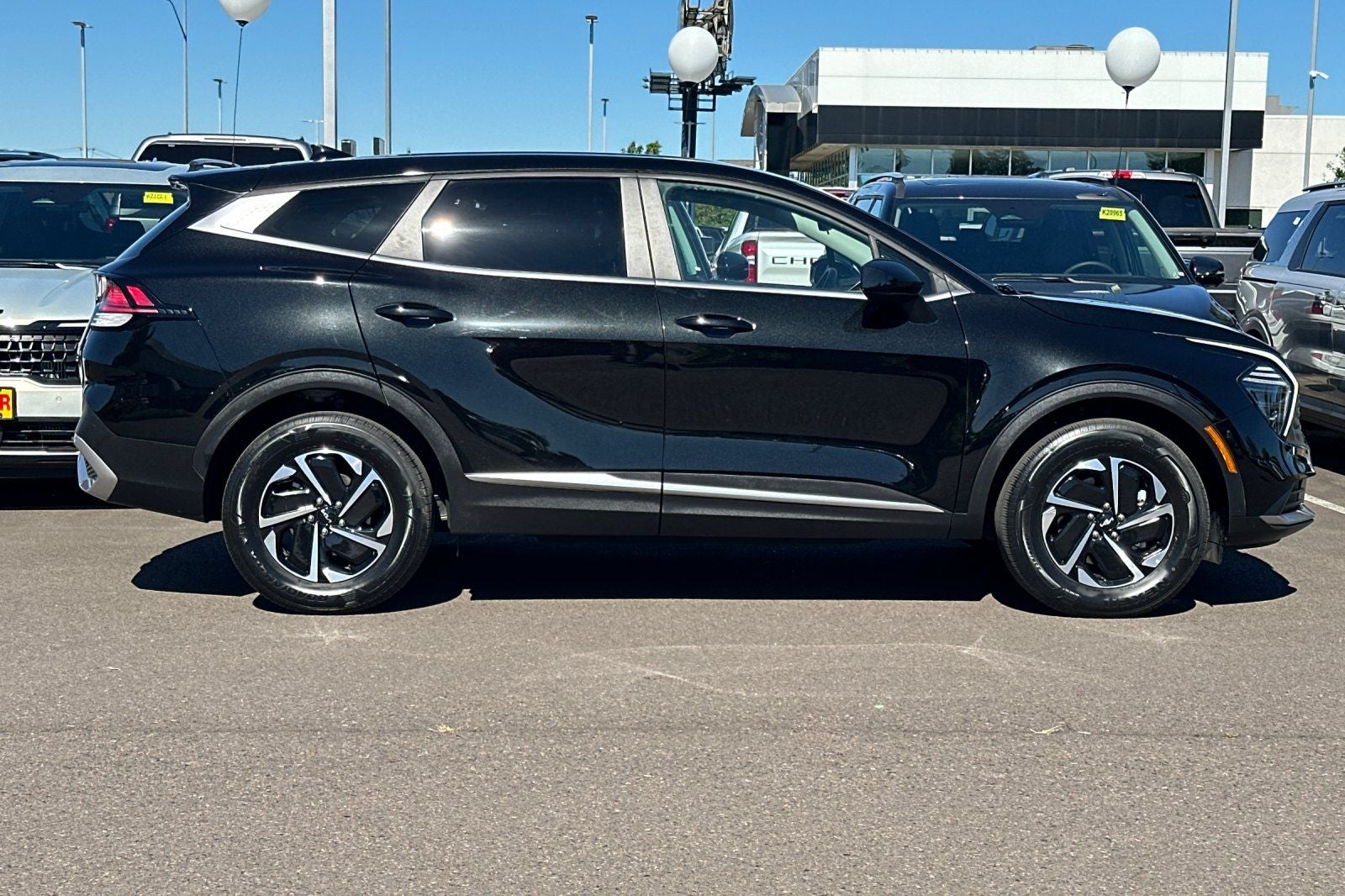 2024 Kia Sportage Hybrid LX