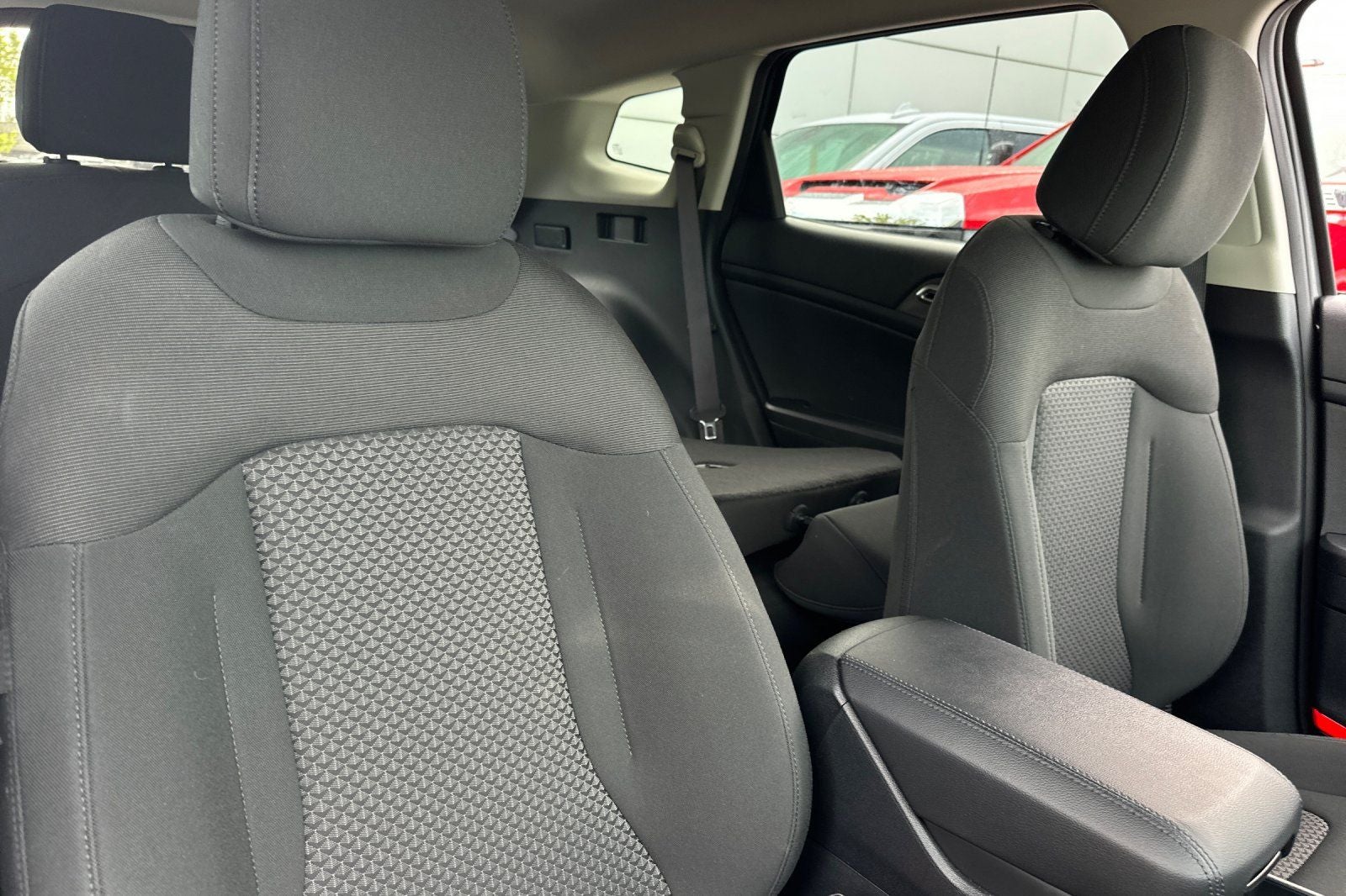 2025 Kia Sportage Hybrid LX