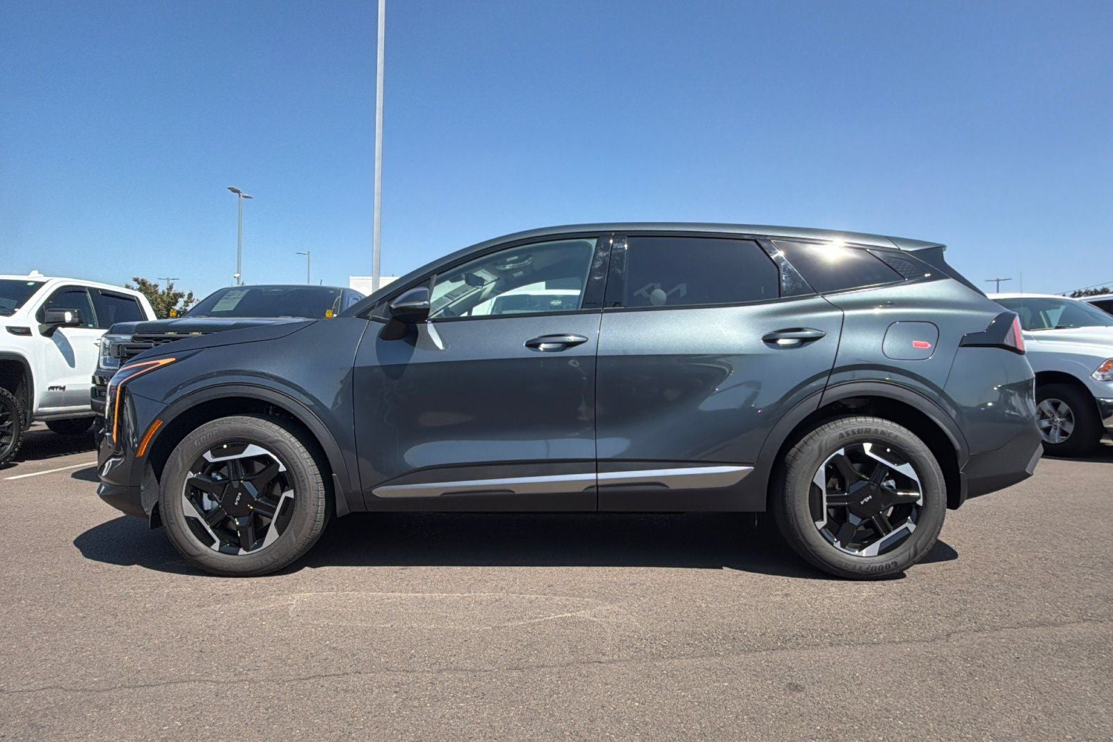 2026 Kia Sportage Hybrid S