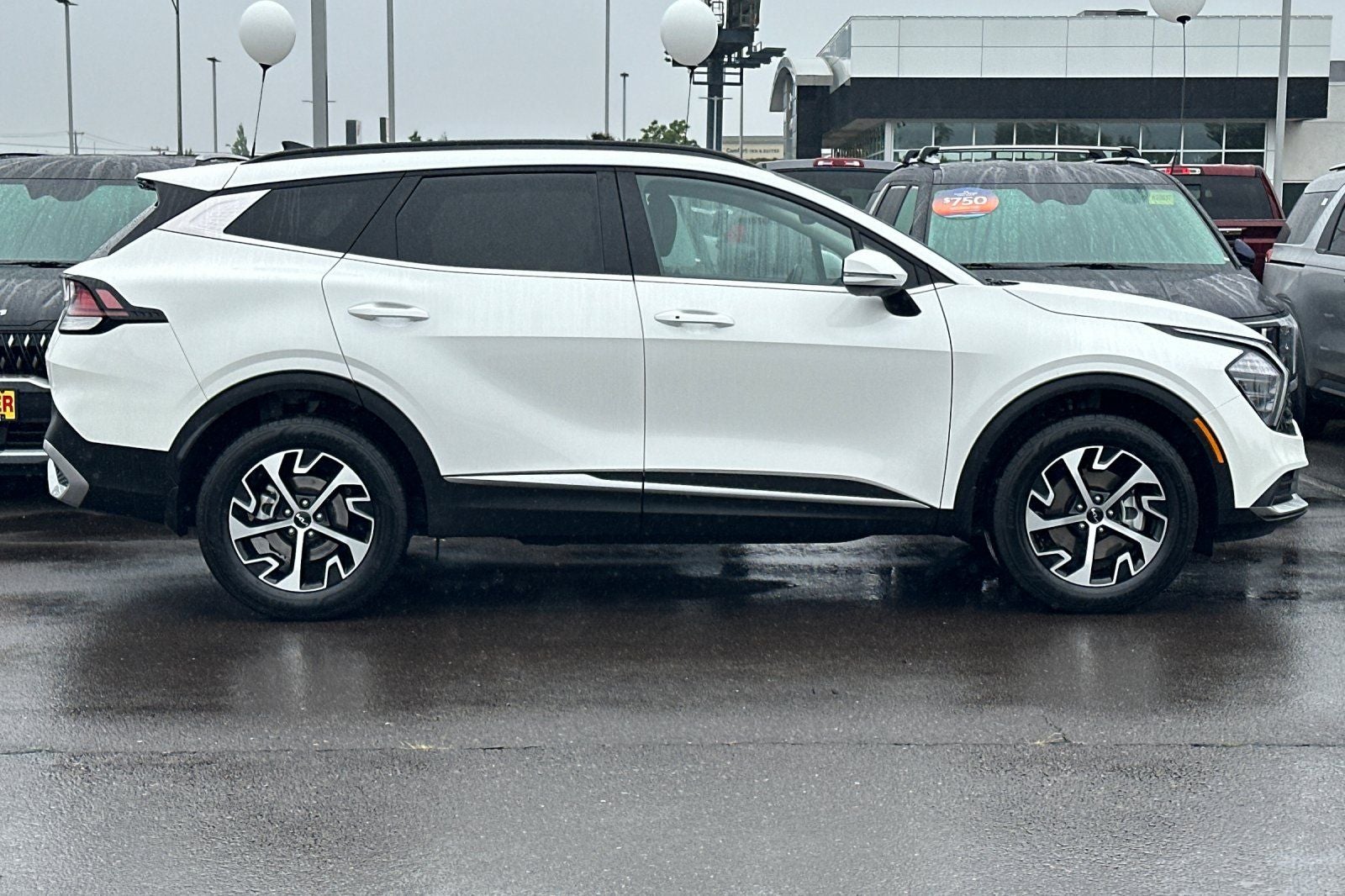 2025 Kia Sportage Hybrid EX