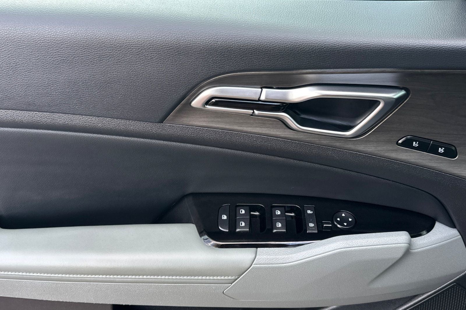 2025 Kia Sportage Plug-In Hybrid X-Line Prestige