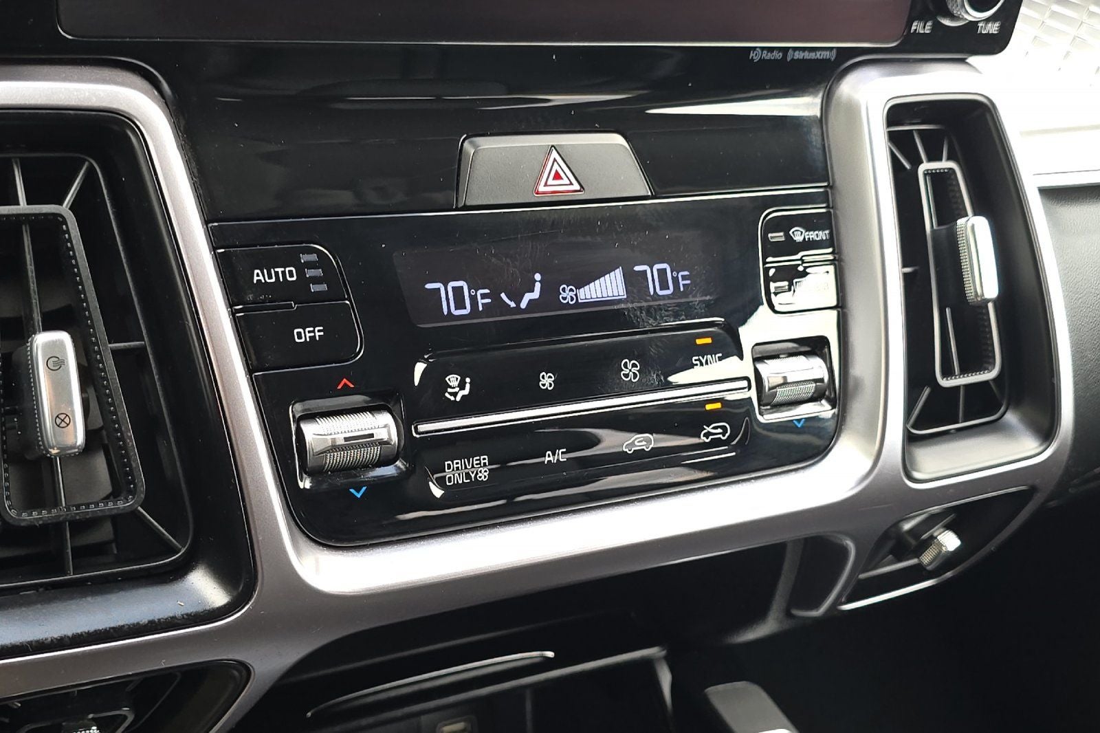 2022 Kia Sorento Hybrid S