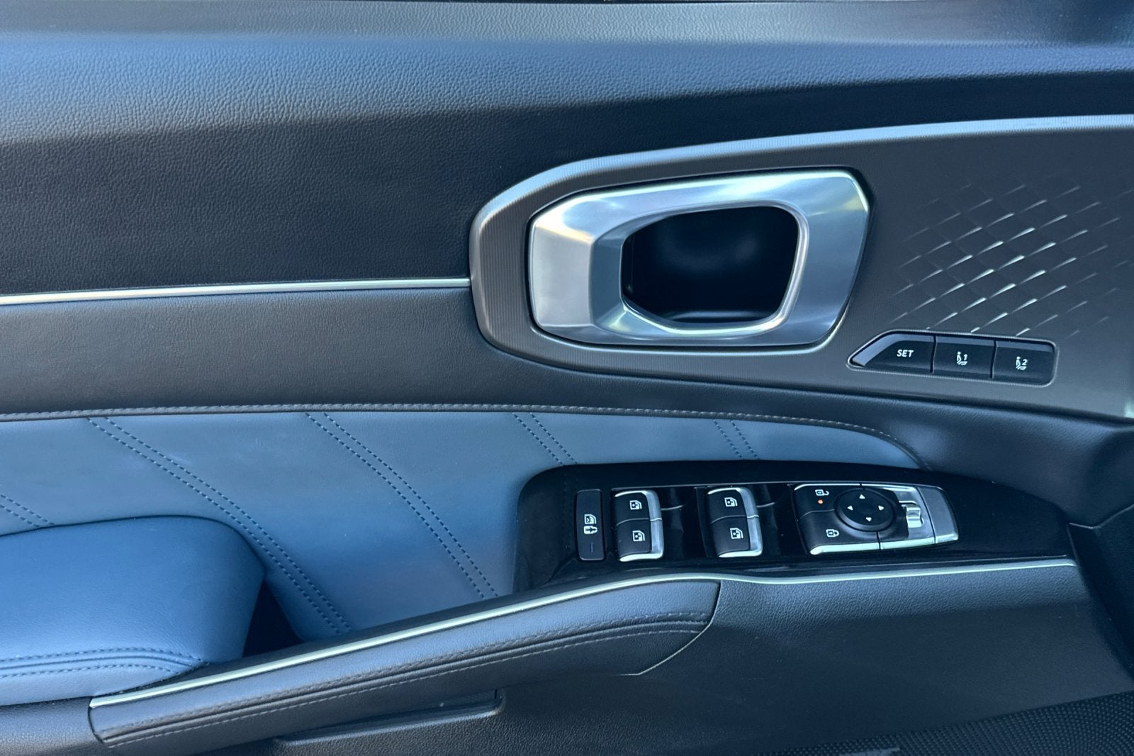 2025 Kia Sorento Plug-In Hybrid SX Prestige