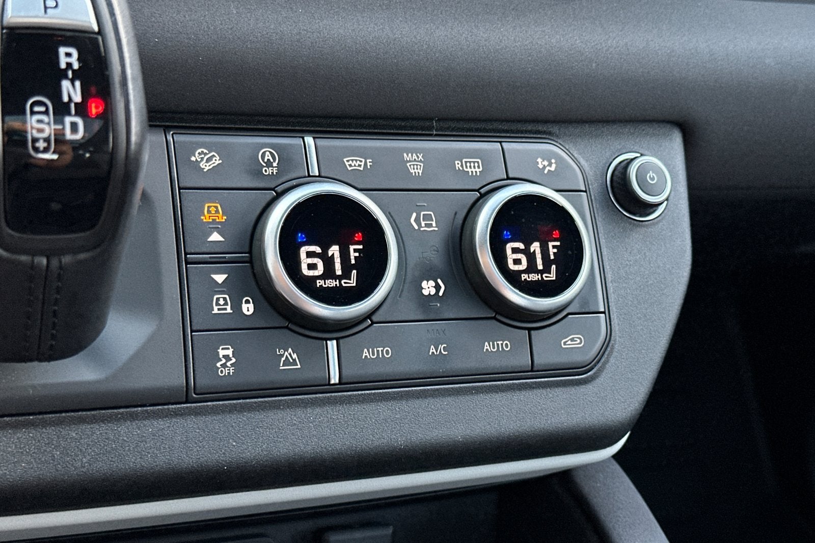 2022 Land Rover Defender 110 S