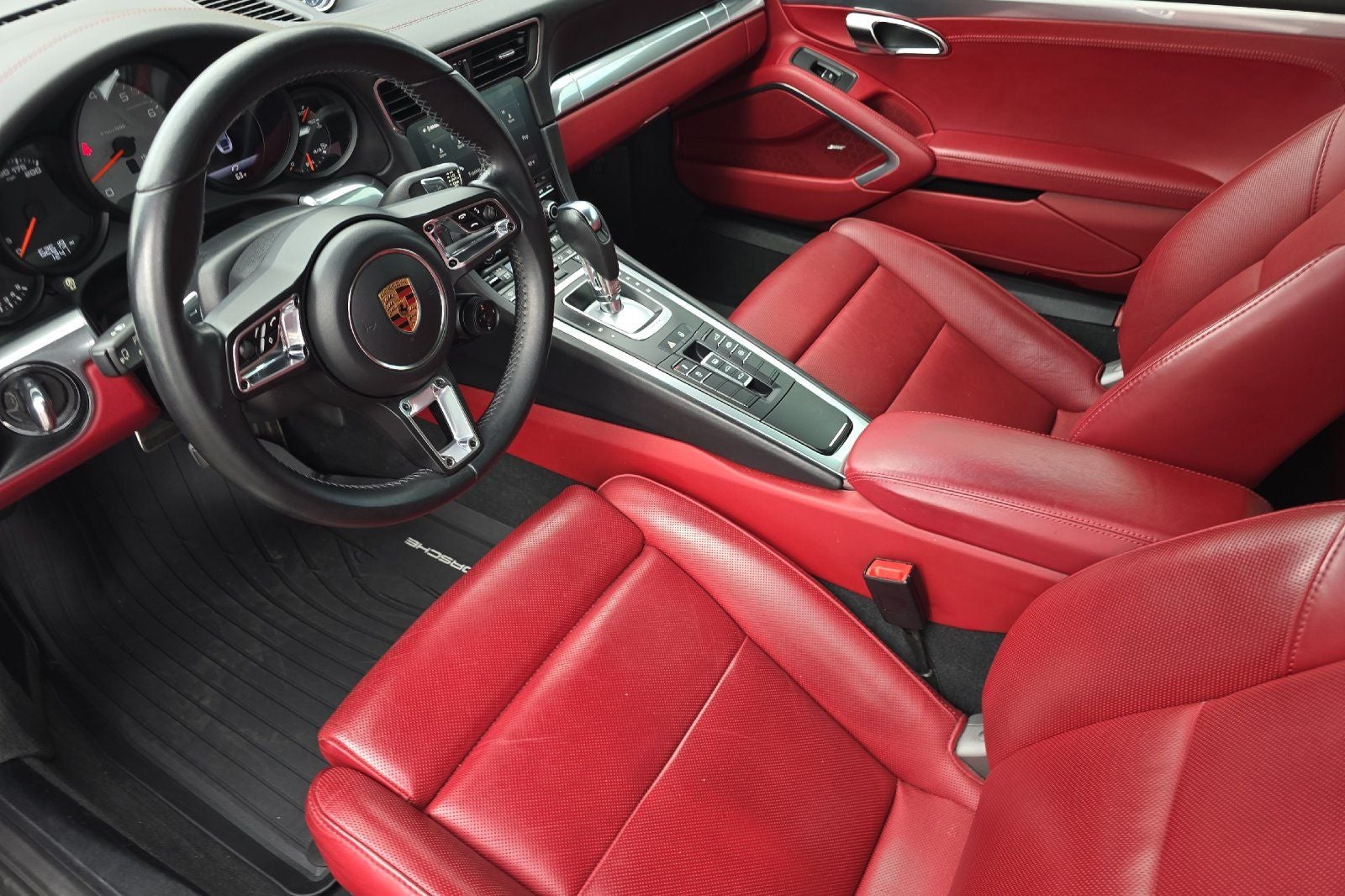 2017 Porsche 911 Carrera 4S