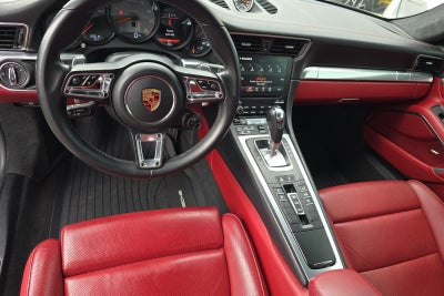 2017 Porsche 911 Carrera 4S