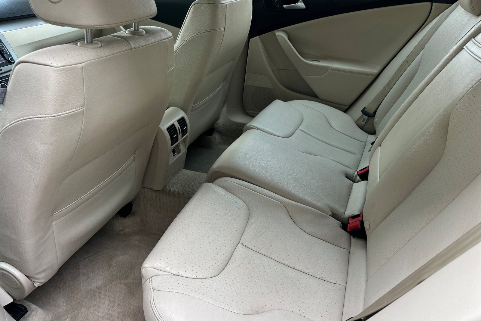 2010 Volkswagen Passat Komfort