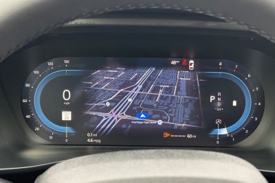 2025 Volvo XC40 B5 Ultra Dark Theme